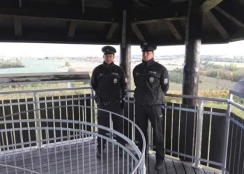 Policisté odradili sebevraha od skoku z rozhledny