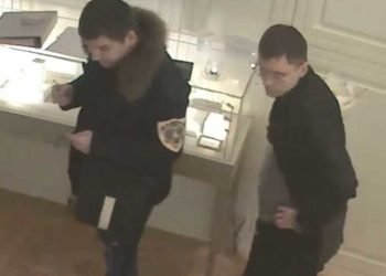 V pražském klenotnictví odcizili šperky za více než čtvrt milionu korun