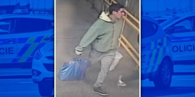 Pražští policisté pátrají po útočníkovi, který měl dnes bodnout muže na zastávce