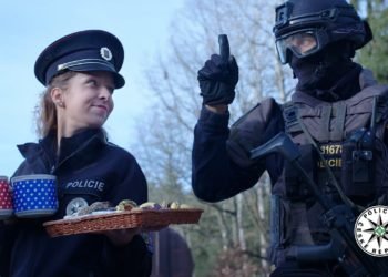 Policie ČR: Přejeme vám veselé Vánoce