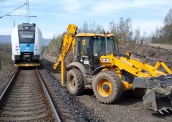 CeskeKrimi.cz | Dopravní nehoda vlaku a bagru