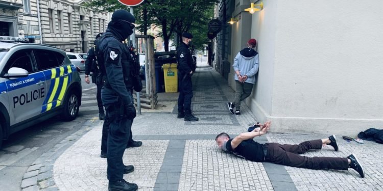 CeskeKrimi.cz | loupež ve dne