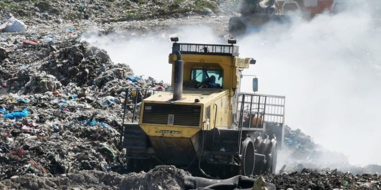 CeskeKrimi.cz | požár skládky Ústí nad Labem5