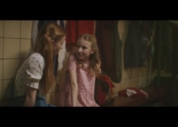 Policie ČR: Víte, s kým si Vaše dítě píše na internetu?