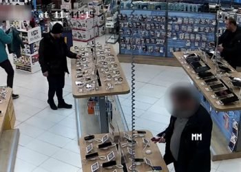 Policie ČR: Ve stojanu zůstaly jen řemínky