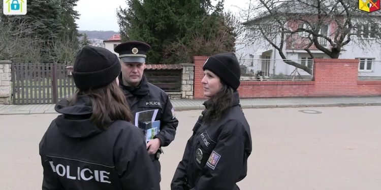 Policie ČR: Zabezpečte se! Preventivní akce v Lipenci