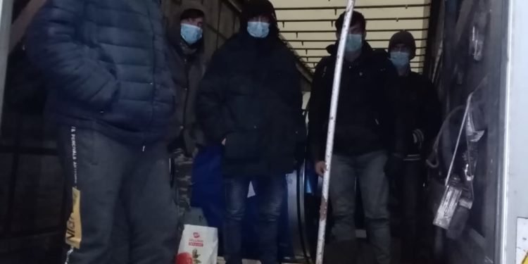 S rumunským kamionem přicestovalo i šest migrantů