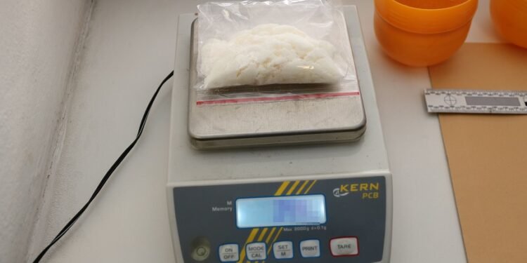 Za distribuci drog až pět let za mřížemi