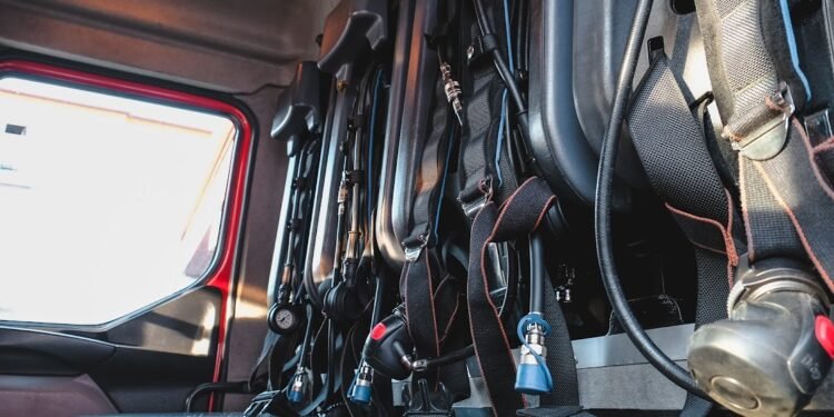 Hasiči vymění starou cisternu