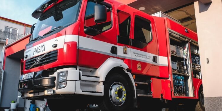 Hasiči vymění starou cisternu